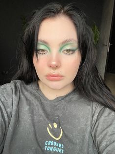 Funky Makeup, Swag Makeup, Eye Makeup Pictures, Cool Makeup Looks, Green Makeup, Creative Eye Makeup