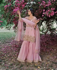 Light Pink Punjabi Suit, Pretty Suits, Desi Fits, Traditional Aesthetic, Trendy Outfits Indian, Desi Wedding Dresses, Pani Puri