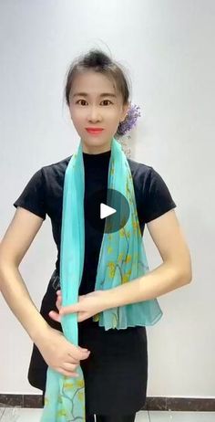 Relax Woman, Scarf Fashion, Style Challenge, Love Design, Dress Design