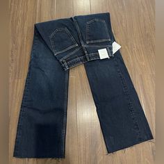 Zara Wide Leg Dark Blue Jeans Chic Zara Blue Jeans, Wide Leg Jeans Dark Blue, Chic Blue Zara Jeans, Zara Wide Leg Denim Blue Jeans, Zara Dark Wash Straight Leg Bottoms, Dark Wash Wide-leg Denim Jeans, Zara Blue Wide-leg Bottoms, Zara Wide Leg Jeans, Dark Wash Flare Jeans