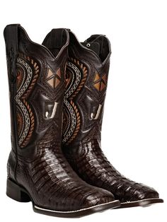 DESCRIPCION: Experimenta lo último en moda western con estas botas, confeccionadas con cuero de caimán genuino, están diseñadas para vaqueros que aprecian la calidad y el estilo. Con un cómodo calce de rodeo y una suela de cuero duradera, estas botas te llevarán del rancho al rodeo con facilidad. Están hechas en México con los más altos estándares de artesanía. Ponte un par hoy y eleva tu guardarropa western. DETALLES: Men's Original Caiman Exotic Western Cowboy Boots 'Joe Boots' ID: 706CA Tipo: Luxury Western Cowboy Boots With Crocodile Pattern, Luxury Crocodile Pattern Snip Toe Cowboy Boots, Luxury Alligator Leather Cowboy Boots, Crocodile Western Boots, Kids Blazers, Luxury Leather-lined Cowboy Boots For Ranch, Face Mask Men, Rodeo Boots, Father Son Shirts