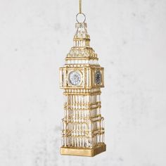 london big ben ornament London Cocktails, Fall Wedding Gifts, Monogram Cocktail Napkins, Acrylic Drinkware, Hudson Grace, Harrods Christmas, Cocktail Napkin Holder, Wedding Gift Guide, Winter Scents