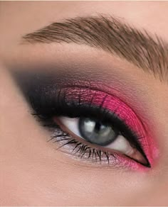 Pink Eyeshadow Look, Prom Eye Makeup, Eye Makeup Techniques