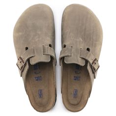 Boston Soft Footbed Oiled Leather Boston Soft Footbed, Birkenstock Men, European Shoes, Birkenstock Women, Beach Outfits, Birkenstock Boston, Birkenstock Boston Clog, Eva Sole, Womens Clogs