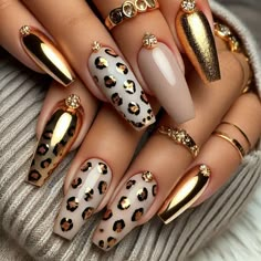 36 Classy Nude and Gold Nail Design Ideas to Elevate Your Look - Style Zuri High End Nails, Cheetah Accent Nails, Classy Nails Design Ideas, Egypt Nails Design, Nails Inspo 2024, Gold Cheetah Nails, Leopard Print Nails Glitter, Green Leopard Nails, Leopard Nails Designs