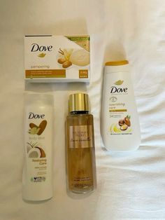 Dove Vanilla Products, Dove Vanilla Shampoo, Vanilla Dove Body Wash, Dove Aesthetic Products, Vanilla Body Products, Dove Vanilla Body Wash, Vanilla Skin Care Products, Vanilla Routine, Vanilla Shower Routine