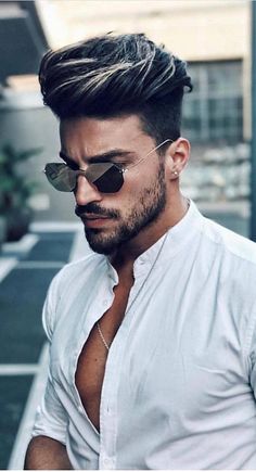 Hair Color For Brown Skin, Top Hairstyles For Men, Gents Hair Style, Mens Hairstyles Medium, Men Hair Color, Men Haircut Styles, Cool Hairstyles For Men, Top Hairstyles, Popular Haircuts