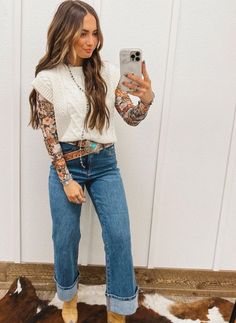 Western Fall Outfits, Western Inspired Outfits, Nfr Outfits, Throwing Fits, Casual Country Outfits, Country Style Outfits, Western Wear Outfits, Nashville Outfits, Western Style Outfits