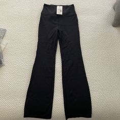 Nwt - Halara Leggings. Xs. Black Halara Leggings, Plain Leggings, Flare Yoga Pants, Hem Leggings, Flare Legging, Jogger Pants Casual, Blue Joggers, Casual Wide Leg Pants, Casual Joggers