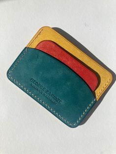 Colourful Leather Card Holder, Small Leather Credit Card Holder Wallet, Front Pocket Wallet, Handmade Leather Card Holder,custom Initials - Etsy.de Card Holder Leather Handmade, Leather Gift Ideas, Business Card Holder Wallet, Leather Wallet Design, Leather Trend, Leather Craft Projects, Credit Card Holder Wallet, Leather Credit Card Holder, Small Leather Bag