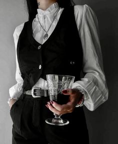 Grad Day Outfit, Nb Prom Outfits, Villainess Aesthetic Outfit, Gender Fluid Formal Wear, Fyodor Outfit Ideas, Black And White Old Money Outfits, Black And White Academia Outfits, Gothic Suit Women, Goth Outfits Victorian