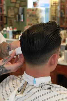 1950s men's hairstyle. Men, do your hair like this so I can stare at you. 1950s Mens Hairstyles, Drop Fade Haircut, Drop Fade, Haircut Men, The Barber, Corte De Cabelo Masculino, Fade Haircut, Pompadour, Hair And Beard Styles