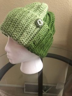 This is a super warm beanie. The variegating green is a fun look on this long beanie. Cuff it short or long, the stitch allows a lot of stretch either way. Teal Scarf, Long Beanie, Lavender Heart, Skull Cap Beanie, Easy Summer, Blanket Set, Anaheim, Skull Cap, Le Point