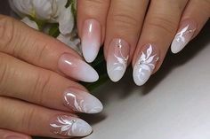 Elegant Nail Art, Valentine Nails, Floral Nail Designs, Floral Nail Art, Nail Art Wedding, White Nail, Pretty Nail Art, Flower Nail Art