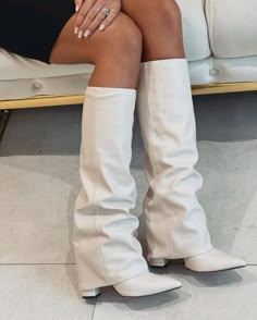 Mode Zara, Fashion Shoes Heels, Girly Shoes, Mode Inspo, Pretty Shoes