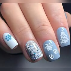 Nib Light Blue W/Snowflakes, Light Blue W/O Designs, Light Blue W/Silver Glitter & White W/Icy Blue Snowflake Designs Gel Polish Short Square Press On Nails That Come With Gel Glue Tab Adhesive Instead Of Liquid Glue 24 Nails Christmas Winter Nails, Press On Nails Short, Christmas Nail Ideas, Nagel Tips, Short Press On Nails, Nail Type, Snowflake Nails, Nail Forms, Winter Nail