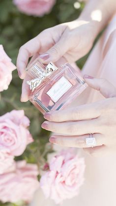 Miss Dior Absolutely Blooming, Dior Absolutely Blooming, Absolutely Blooming, Perfume Dior, Jenny Cipoletti, Tout Rose, Dior Perfume, Perfume Scents, Thierry Mugler