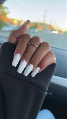 White Acrylic Nails Aesthetic, All White Acrylic Nails, Acrylic Nails Ideas White, Cute White Acrylic Nails, Acrylic Nail White, Nails That Go With Everything, White Nail Inspo Acrylic, Basic Acrylics