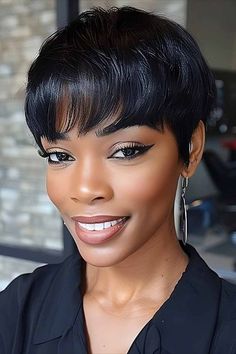 Long Pixie for African-Americans with Straight Hair Black Women With Short Hair, Short Natural Hairstyles, Women With Short Hair, Natural Hairstyles For Black Women, Haircuts For Black Women, Natural African American Hairstyles, American Hairstyles