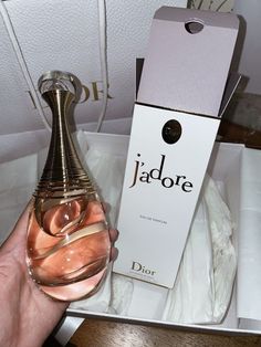 Christian Dior Jadore, Koleksi Makeup, خواتم خطوبة, Dior Jadore, Parfum Chanel, Catty Noir