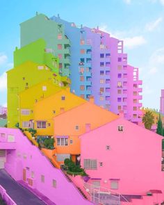 the colorful buildings are all painted in different colors