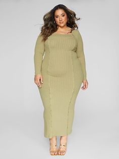 This ribbed knit maxi dress is not only comfy but very versatile, thanks to the front button detail on the sides. While only the top and bottom buttons are functional, it's enough to have fun with and play around with different styling options on this dress. Undo a few button on one side of the neckline to create a stylish asymmetrical detail or undo some buttons at the bottom to create a slit or two. This is a great statement piece to dress up or down with the button styling + heels or boots. | Cutout Sweater, Knit Maxi Dress, Fashion To Figure, Knit Jumpsuit, Maxi Styles, Ribbed Knit Top, Plus Size Maxi, Plus Size Models, Maxi Knit Dress