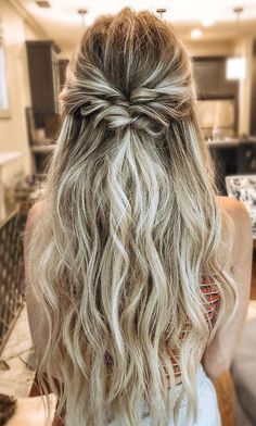 33 Best Half Up Half Down Hairstyles For Everyday To Special Occasion #hair #hairstyles #weddinghairstyles #promhair #braid #halfuphalfdown Hairstyles For Everyday, Wedding Hair Half, Formal Hair, Half Up Half Down Hairstyles, Haircut Styles, Wavy Hairstyles, Wedding Hair Down, Bridal Hairstyles, Long Blonde