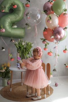 Outside 1st Birthday Photoshoot, Fairy Birthday Photoshoot, Kid Birthday Decorations, Vogue Birthday Party, Kids Birthday Photoshoot Ideas, Second Birthday Photoshoot, 3rd Birthday Photoshoot, Budget Friendly Living Room, Cake Balloons