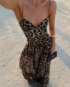 Palm Beach Aesthetic Outfits, New Years Beach Outfit, Miami Outfits Summer, South Africa Outfits, Florals Outfits Dress To Impress, Flowy Dress Aesthetic, Cheetah Style, A Line Long Dress