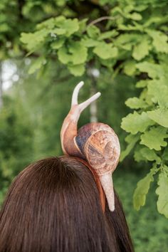 "The snail headband is made from fleece. Can be useful in carnivals, children and adult activities, and parties! Here you can find more snail costumes and accessories: https://www.etsy.com/shop/Divendi?ref=simple-shop-header-name&listing_id=547688969&section_id=32002165 All my items are made specifically for each customer, and every order. If you are looking for another costume, message me, tell me about your needs and I will turn your idea into reality! \"Divendi\" creates handmade cost Snail Costume Women, Snail Headband, Snail Party, Insect Costume, Snail Costume, Ethereal Forest, Toad Costume, Adult Activities, Bug Costume