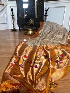 Benaras Sarees, Saree 2023, Gold Silk Saree, Kanchi Saree, Kanchi Sarees, Banaras Sarees, Chanderi Saree, Silk Saree Kanchipuram