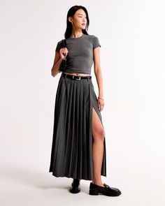 Our new mid rise maxi skirt in our super soft fabric, featuring all-over pleating details, belt loops and functional side zipper for a secure fit. Winter Shopping, Full Length Skirts, Womens Maxi Skirts, Pleated Maxi Skirt, Skirt Belt, Pleated Maxi, Suits Coats, New Arrival Dress, Swimwear Accessories