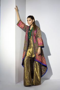 Sana Safinaz, Pakistani Dresses Casual, Hippy Chic, Designer Party Wear Dresses, Stylish Party Dresses, Designer Dresses Casual, Boutique Dress Designs, Party Wear Indian Dresses, Dress Indian Style