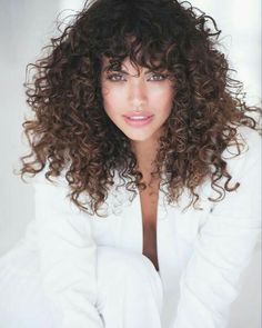 Curly Hair Inspiration, Brown Blonde Hair, Curly Bob Hairstyles, Long Curly Hair, 인물 사진