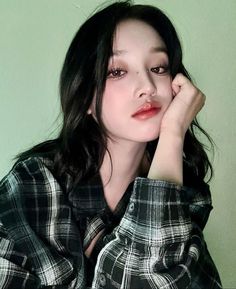 #gidle #yuqi #kpop #gidleyuqi Yuqi Icons, G-idle Yuqi, Song Yuqi, Ulzzang Fashion, Asian Hair, Iconic Photos, Just Girl Things, G I Dle, Girl Icons