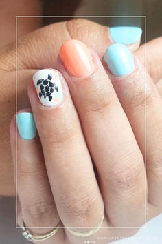 Turtle Nails Cute Short Beach Nails, Turtle Nail Ideas, Basic Beach Nails, Turtle Nail Art Designs, Cute Beach Nail Ideas, Summer Nails Swirls