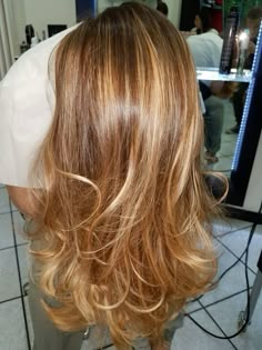 Highlights On Strawberry Brown Hair, Highlights With Lighter Front Pieces, Caramel Hair On Tan Skin, Blonde And Red Highlights On Brown Hair Fall Color Trends, Golden Apricot Hair Color, Carmel Brown Hair Warm With Highlights, Butterscotch Highlights, Balayage Honey Blonde