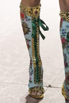 Fantasy Fashion, Mode Inspiration, Milan Fashion, Fashion Week Spring, Milan Fashion Week, Cute Shoes