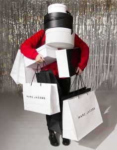 Christmas Campaign, Publicidad Creativa, Luxury Lifestyle Dreams, Luxe Life, المملكة العربية السعودية, Christmas Love, Shopping Bags, Luxury Life