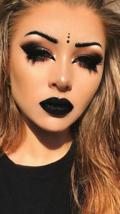 Halloween Makeup Witch, Vampire Makeup, Creepy Halloween Makeup, Halloween Makeup Diy, Skeleton Makeup, Halloween Makeup Pretty