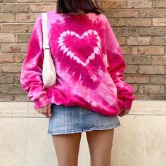 This Oversized Heart pullover is perfect for cooler days and spring nights. It is made with a thick and warm brushed fabric, so you will feel cozy and can be paired with a pair of joggers or jeans to create stylish looks. Size Chart: S: Bust-122, Waist-74, Sleeve-45, Length-69, Shoulder-62 M: Bust-126, Waist-78, Sleeve-46, Length-70.5, Shoulder-63.5 L: Bust-130, Waist-82, Sleeve-47, Length-72, Shoulder-65 Tie Dye Heart, Y2k Long Sleeve, Long Sleeve Outfits, Outwear Women, Casual Shirt Women, Tie Dye Long Sleeve, Tie Dye Sweatshirt, Pink Tie Dye, Tie Dye Hoodie