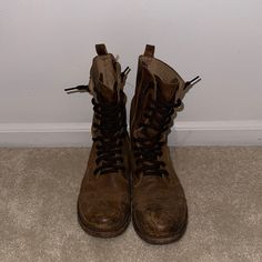 These Boots Are Well Worn But Have High Quality Leather So Are Still In Good Condition! Such A Vintage Classic Boot! Distressed Brown Moto Boots With Round Toe, Freebird Boots, Old Boots, Goth Scene, Freebird By Steven, Scene Emo, Shoes Vintage, Classic Boots, Moto Boots