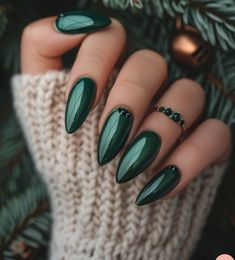 Simple Fall Nails, Green Nail Designs, Green Nail, Short Nails Art, Fall Nail Art, Autumn Nails