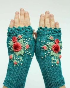 Crochet Gloves Free Pattern, Brown Roses, Glove Pattern, Crochet Gloves Pattern, Coral Roses, Gloves Pattern, Vintage Gloves