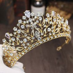 Gold Crown Tiara Wedding Accessories Headpiece Birthday Present Sweet 16 Crowns, Quince Crown, Crown For Bride, Tiara Floral, Tiara Set, White Quince, Queen Tiara, Quinceanera Tiaras, Quinceanera Crown