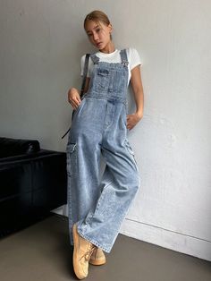 Cute Baggy Overalls, Blue Jean Jumpsuit Outfits, Loose Overalls Outfit, Jeans Jumpsuit Outfit, Denim Jumpsuits For Women, Jean Jumpsuit Outfit, Blue Jean Jumpsuit, Jean Jumpsuit