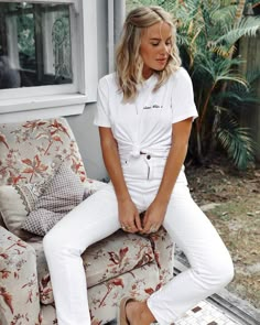 I N S T A G R A M @EmilyMohsie All White Outfit, Summer Goals, Looks Street Style, White Outfit, Miss Dior, Mode Inspo, Colourful Outfits, Inspiration Mode, White Outfits