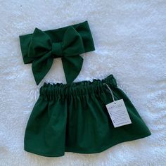 Green Skirt Baby Skirt Toddler Skirt Baby Girl Outfit | Etsy Puerto Rico Bow Headwrap, Skirt Bow, Toddler Skirt, Baby Girl Outfit, Baby Skirt, Big Bow, Nylon Headbands, Green Skirt