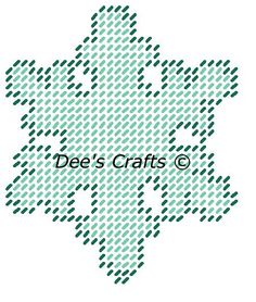 a cross stitch pattern with the words dee's crafts in green and white letters