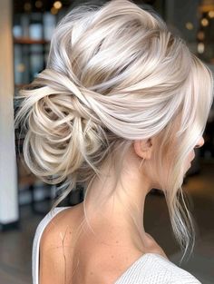 Stylish Updos for Shoulder Length Hair Med Length Wedding Hairstyles, Bridal Shoulder Length Hair, Updo For Fine Medium Length Hair, Up Dos For Shoulder Length Hair, Formal Updos For Medium Length Hair Wedding, Short Updo Hairstyles Wedding, Bridal Hair Shoulder Length, Medium Updo Hairstyles, Gala Hairstyle Medium Length